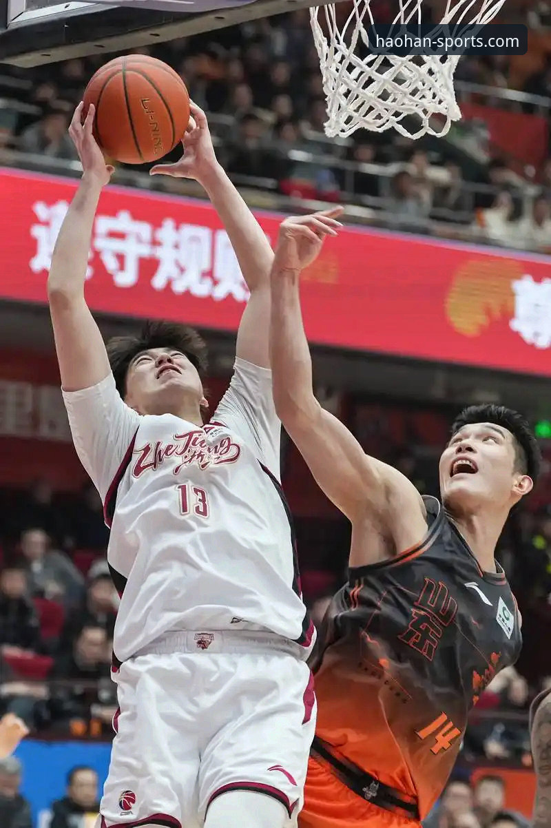 浩瀚体育安全吗 为什么浙江男篮能在季后赛加时逆转宁波?兰道夫33分表现如何解读?